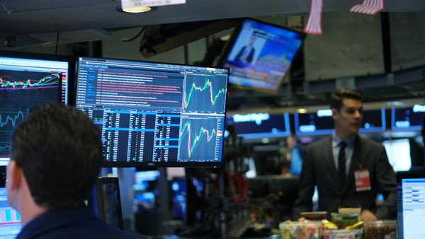 "Bóng ma" lạm phát đang khiến giới đầu tư lo lắng